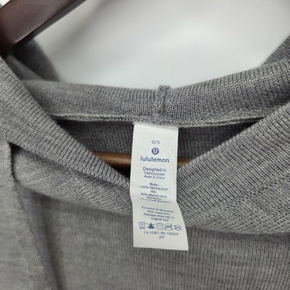 Lululemon All In A Day Hooded Poncho Sweater 100% Merino Wool Gray One Size - Picture 4 of 5